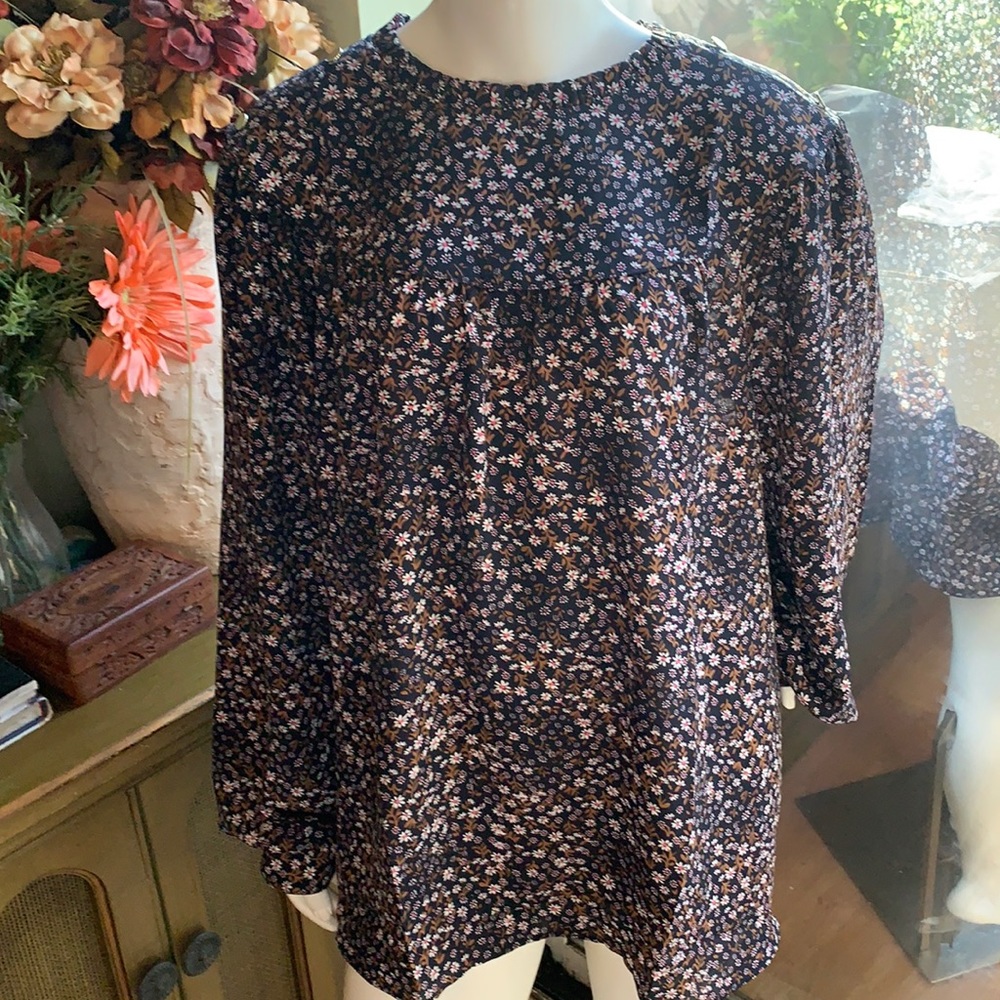 Loft Floral Ruffle Neck Rib Blouse